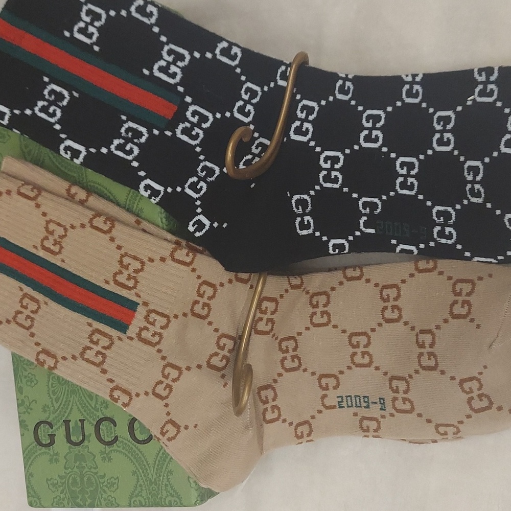 New Luxury Designer Style Socks Crew 2 Pair